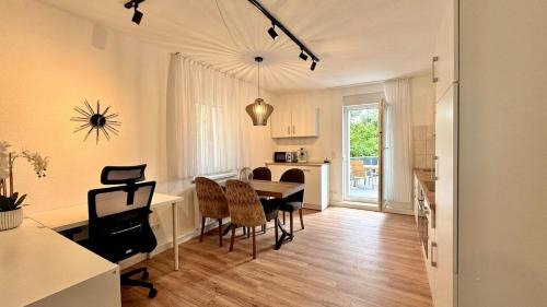 Muehlacker Apartment | 2-Zimmer-Wohnung-Küche-Bad-Terrasse, Bahnhofsnähe