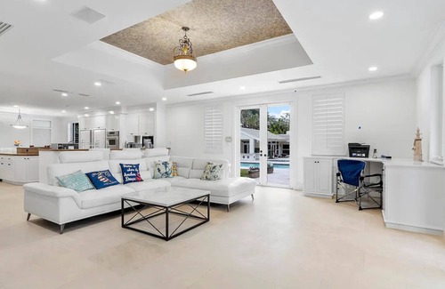 Idlewyld House | 20,000 sq Estate Home - Las Olasnn