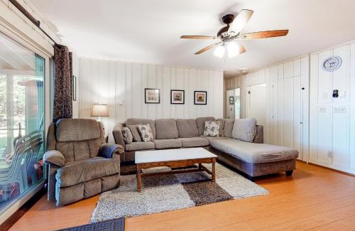 Madison House | 20 Island Drive