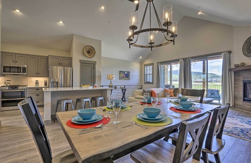 Grand Elk Ranch House | 20 Mi to Winter Park: Mtn-View Townhome w/Balcony