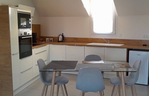 Messy Apartment | 20 minutes from Disney and Roissy Airport, F2 apartment ideal for couple