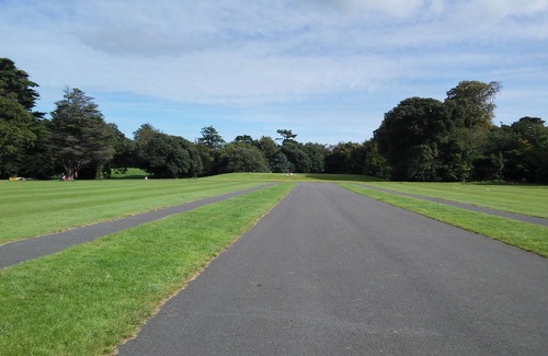 Dublin House | 20 minutes to the City.