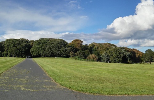 Dublin House | 20 minutes to the City.