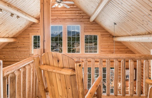 Carriage Hills House | 20-NCD0176 - Moose Mountain Lodge, Secluded Log Home w/Beautiful Mountain Views