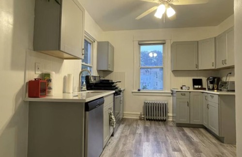 Pelham Apartment | 20%off LongTerm discount- Comfy Entire 2 Bedroom Apartment - 30 min train to NYC