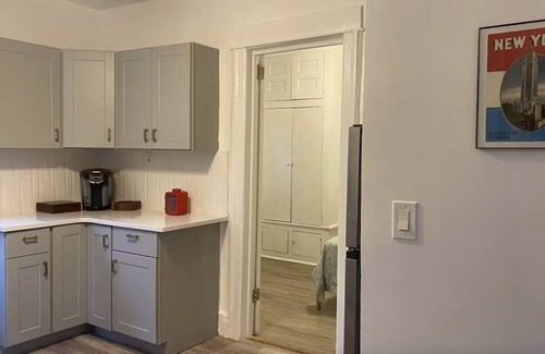 Pelham Apartment | 20%off LongTerm discount- Comfy Entire 2 Bedroom Apartment - 30 min train to NYC