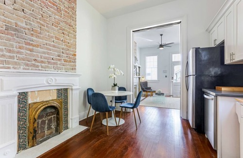 Freret Condo | 20% OFF Monthly | 10% OFF Weekly-Private 2BR in Uptown by Hosteeva
