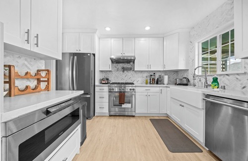 Glendora House | 20% OFF Monthly - Charming Home & Backyard Oasis