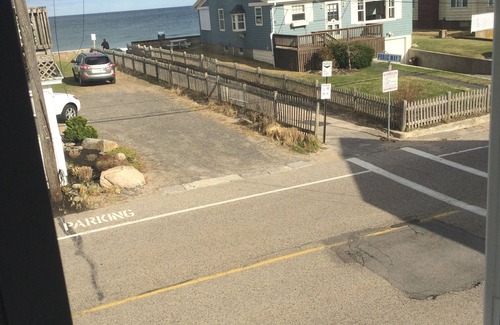 Wells Beach Apartment | 20 SECONDS TO WELLS BEACH-RIGHT ACROSS THE STREETSUPERB REVIEWS. 10/9-10/13 OPEN
