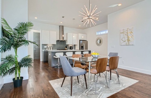 Berry Hill House | 20-The Larmon - The Music City Collection