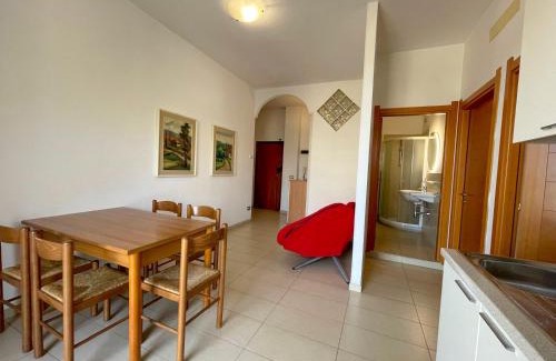 Igea Marina Apartment | 20 Trilocale fronte mare Evangelisti Casa
