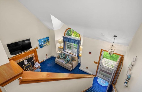 East Dennis House | 20 Victoria Lane Dennis Cape Cod - 5 O'Clock Somewhere
