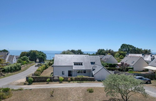 Saint-Gildas-de-Rhuys Apartment | 200 m from the beach, lovely flat for 4 people
