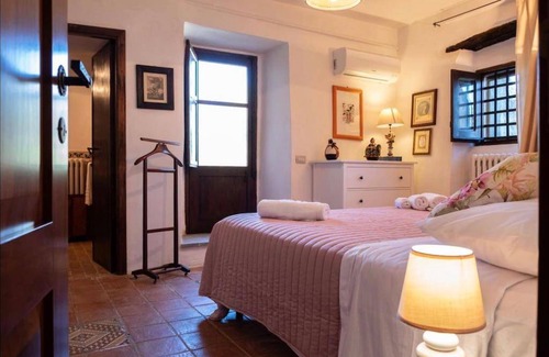 Sant'Ambrogio Villa | 200 m² Villa ∙ 3 bedrooms ∙ 8 guests