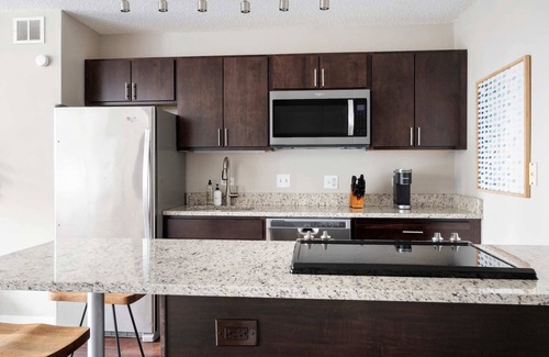 Near North Side Apartment | #2007 - Kasa Magnificent Mile Chicago