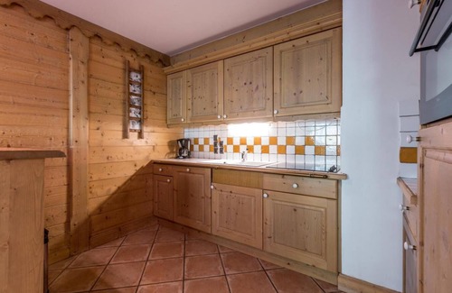 Les Belleville Apartment | 200m from resort center, 4th floor, view mountain, fitness, swimming pool, sauna, hammam, balcony