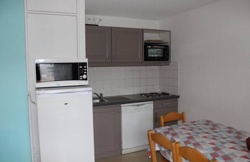 Saint-Etienne-en-Devoluy Apartment | 200m from ski slopes, 4th floor, balcony, tv, ski locker, 48m², Superdévoluy
