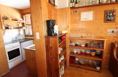 Les Almes Apartment | 200m from ski slopes, view mountain, terrace, tv, ski locker, 70m², Tignes