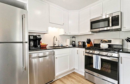 Northeast Virginia Beach House | 201 64th St · The Beach House on 64th