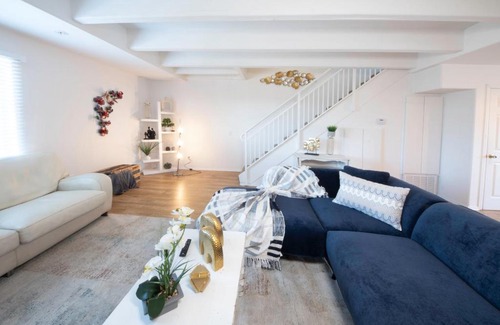 Bankers Hill Apartment | 201 Urban Retreat just Steps from Little Italy