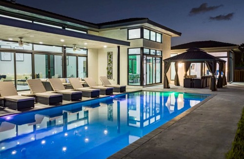 Plantation Villa | 2022 Mansion 7000 sf/Pool/Gameroom/Theater