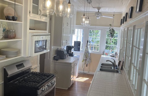 Summerville House | 2023 Masters Home - Only 3 Miles from the Course