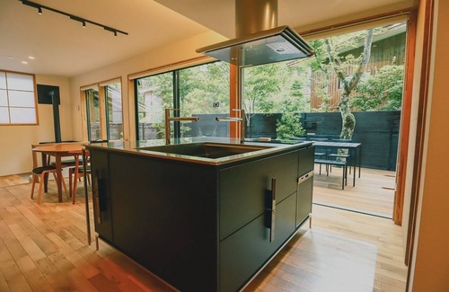 Kirizumi Onsen House | 2024 New OpenTOKI wood burning stove private garden kitchen foot bath /Kitasaku-gun Nagano