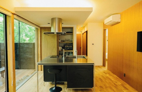 Kirizumi Onsen House | 2024 New OpenTOKI wood burning stove private garden kitchen foot bath /Kitasaku-gun Nagano