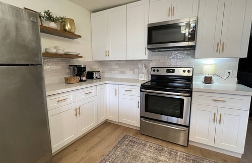 Page House | 2024 Remodeled, cozy 4-bedroom house with AC & WiFi in Page, AZ