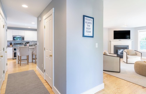 Naushop House | 2026 Dates Open-Luxury Designer Home - AC/Bikes/Pool, Tennis & Pickleball Access