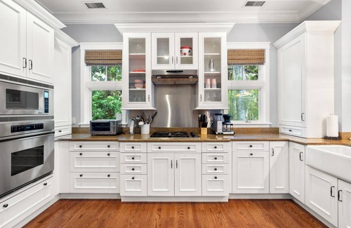 Vanderhorst Plantation House | 205 Horned Grebe: 4BR Home, Pool, Bike to Beach, Credit for Bikes/Beach Gear