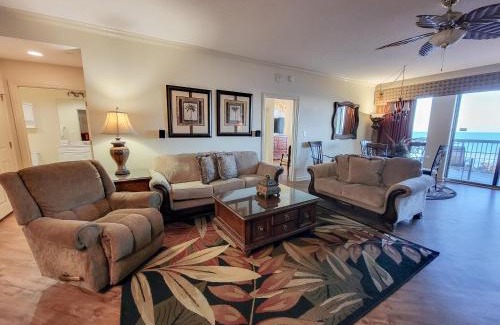 Arcadian Shores Apartment | 207 Margate condo