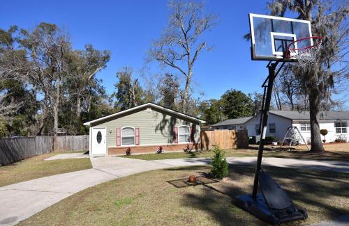 St. Marys House | 208 Gunter
