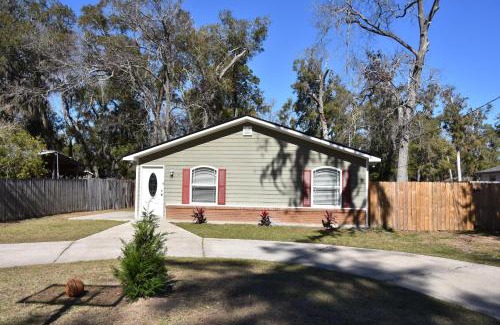 St. Marys House | 208 Gunter