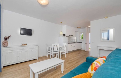 Arenal d'en Castell Apartment | 209 Lovely 1-bedroom condo just 300 mts from beach
