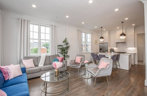 Rolling Mill Hill House | 21 Bed Downtown Luxury Bachelorette w Rooftop
