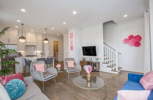 Rolling Mill Hill House | 21 Bed Downtown Luxury Bachelorette w Rooftop