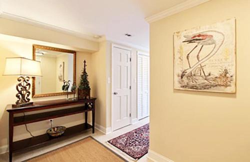 Historic District - North Apartment | 21 E York