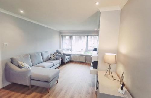 Stornoway House | 21 Ivorhill
