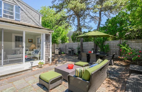 Harwich Port House | 21 Pine Street Harwich Port Cape Cod - - Luna Sea Cottage