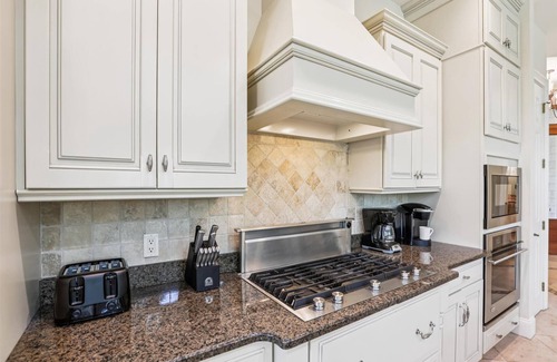 Oceanside House | 21 Ruddy Turnstone ~ Beautiful 5br Home, 3rd Row from the Beach in Sea Pines!