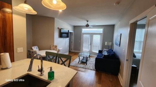 Highlands - Perkins Apartment | #2107 - 2 bedroom, LSU Stadium, sleeps 6