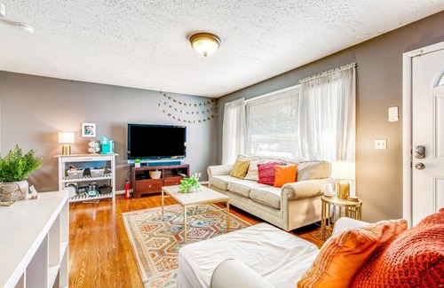 Elm Hill Acres House | 2108 Crystal Drive