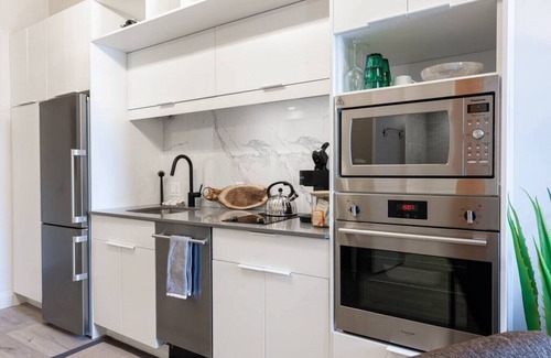 Stratford Condo | 211 · The Baldwyn Loft - 2 Bedrooms - Downtown