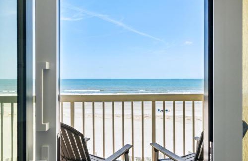 Folly Beach House | 214 COV - Go Fly a Kite - Oceanfront Condo - 2 Pools