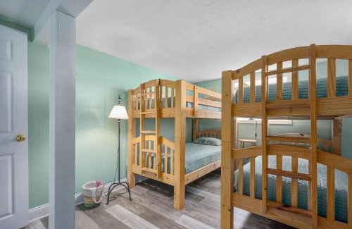 Sagamore Beach House | 215 Phillips Road Sagamore Beach - Cape Cod