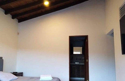 Guatape Other | 22 personas. Piscina Jacuzzi -Climatizado.Bbq.Bar-Privado