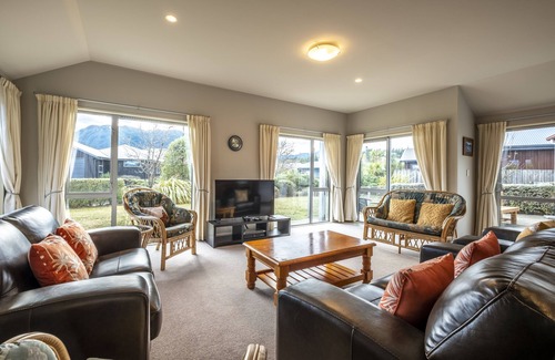 Hanmer Springs House | 22 Tarndale Place