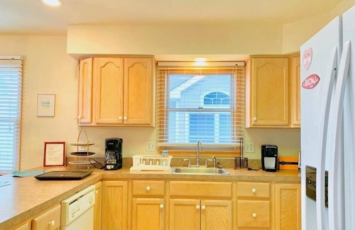 Townsend's Inlet Condo | 222 79th Street East