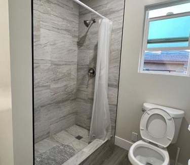 Alhambra House | 2237 Newly Renovated House Easy Access to Highway Parks DTLA